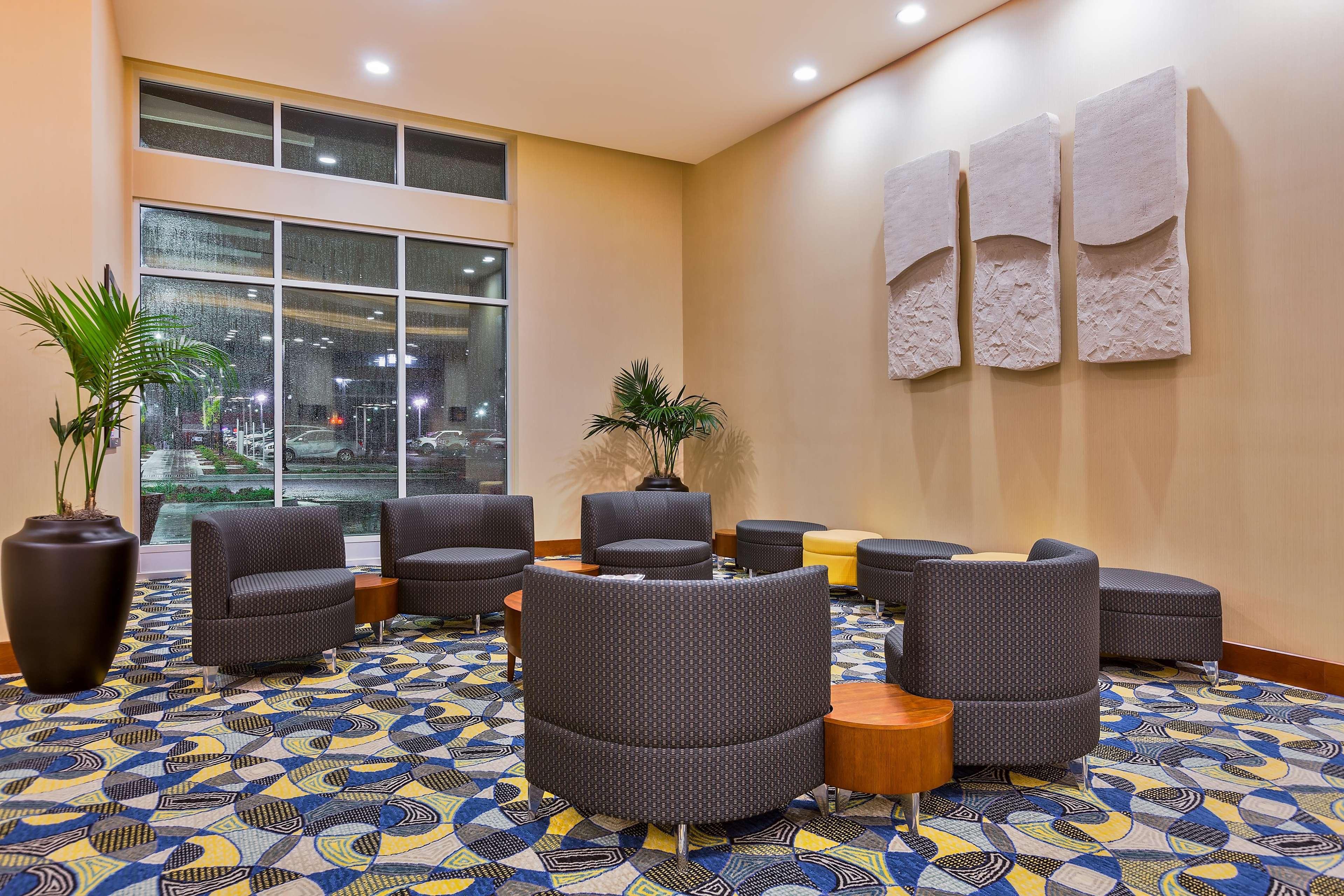 Hampton Inn & Suites Owensboro Downtown Waterfront Exteriör bild