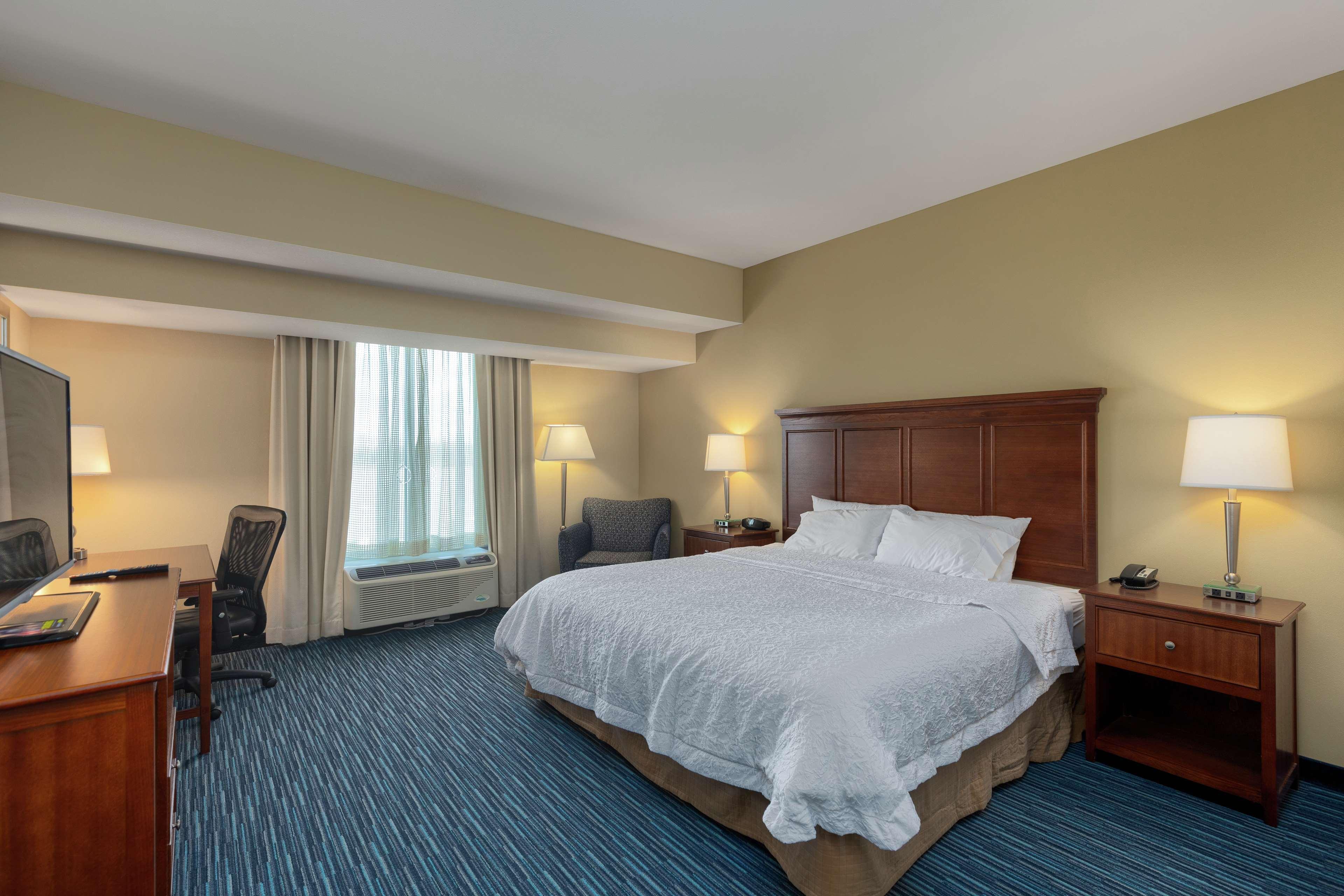 Hampton Inn & Suites Owensboro Downtown Waterfront Exteriör bild