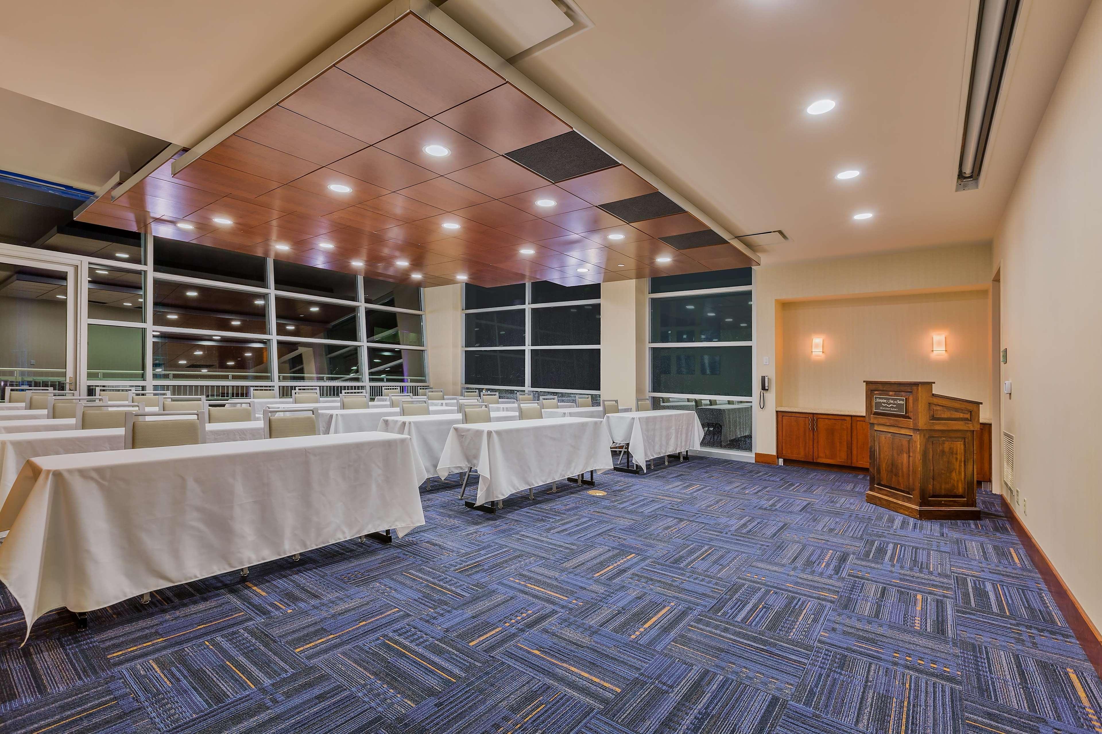 Hampton Inn & Suites Owensboro Downtown Waterfront Exteriör bild